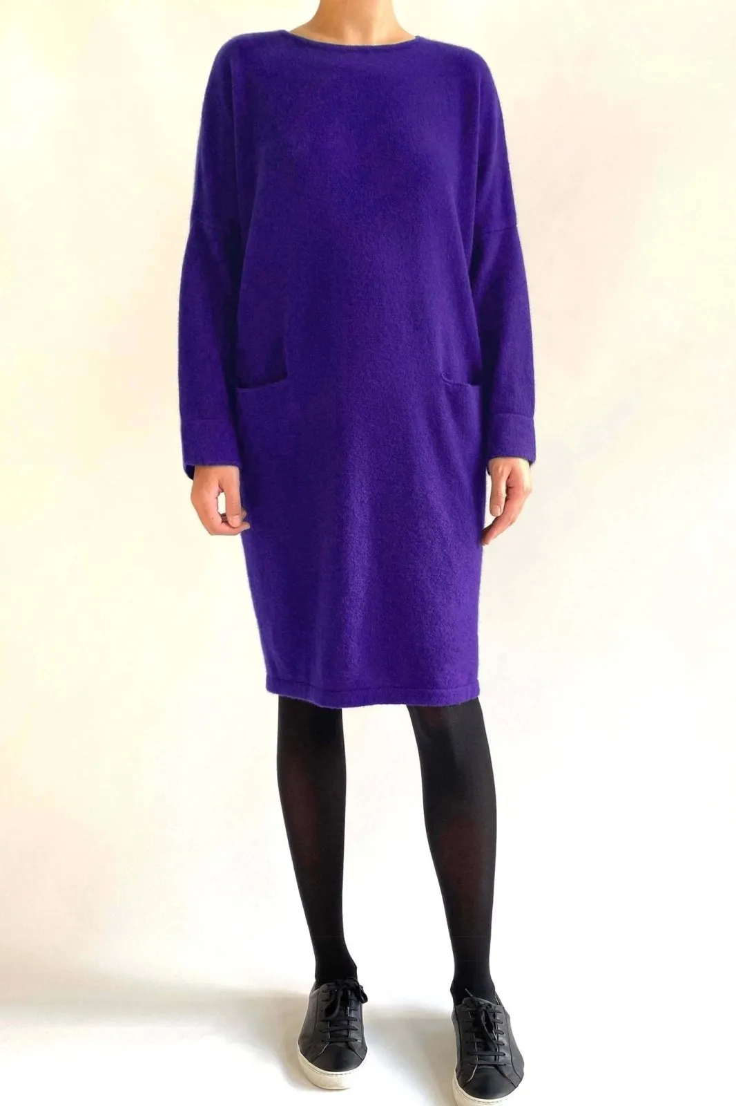 Cashmere drop shoulder dress in purple