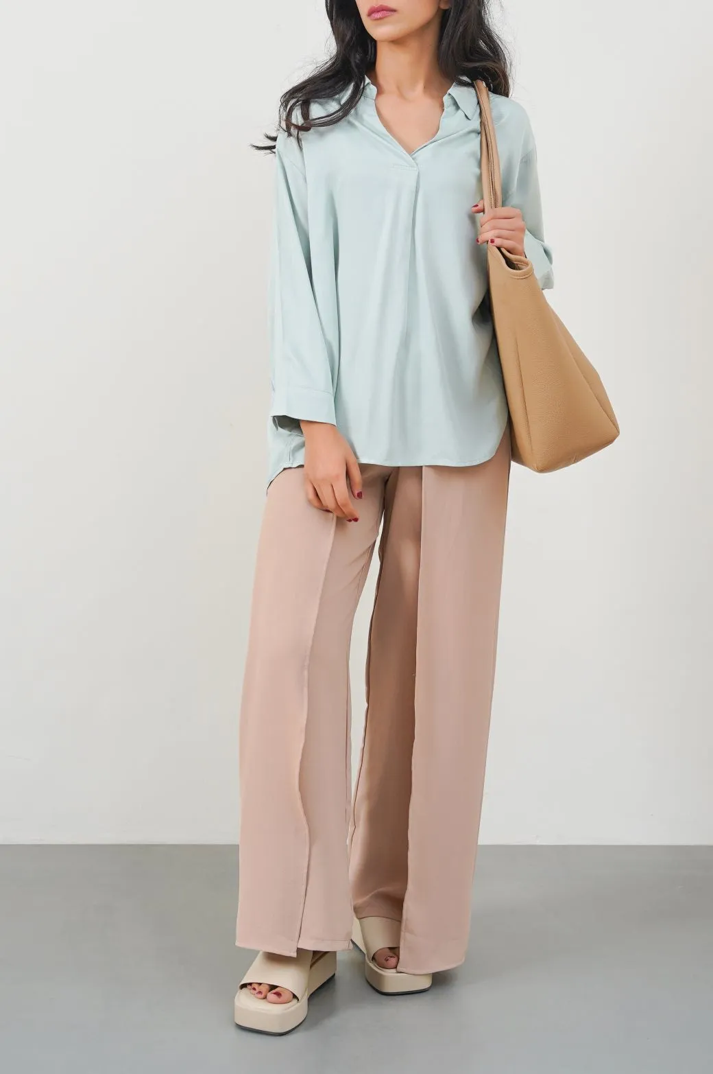 EVERYDAY PLEATED BLOUSE