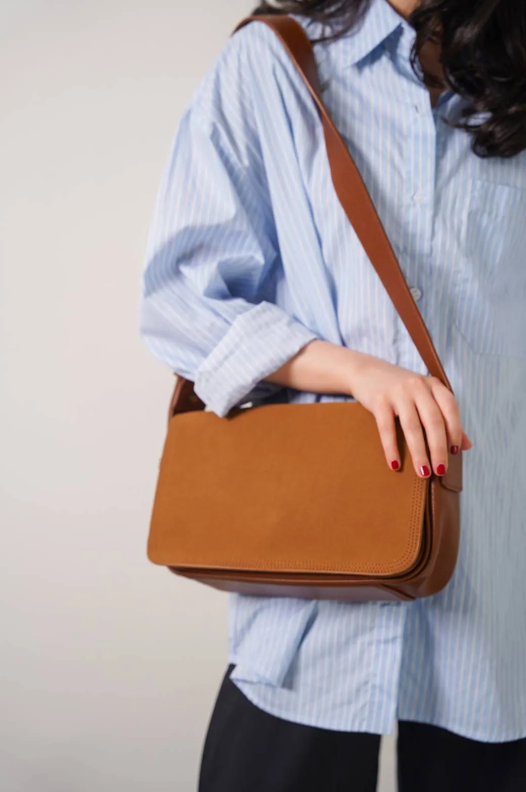 FLAP SHOULDER BAG