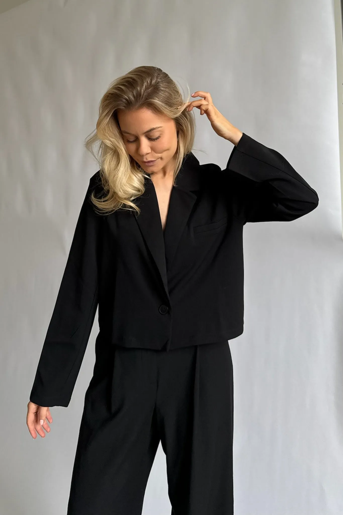 JDYTanja Cropped Blazer - Sort