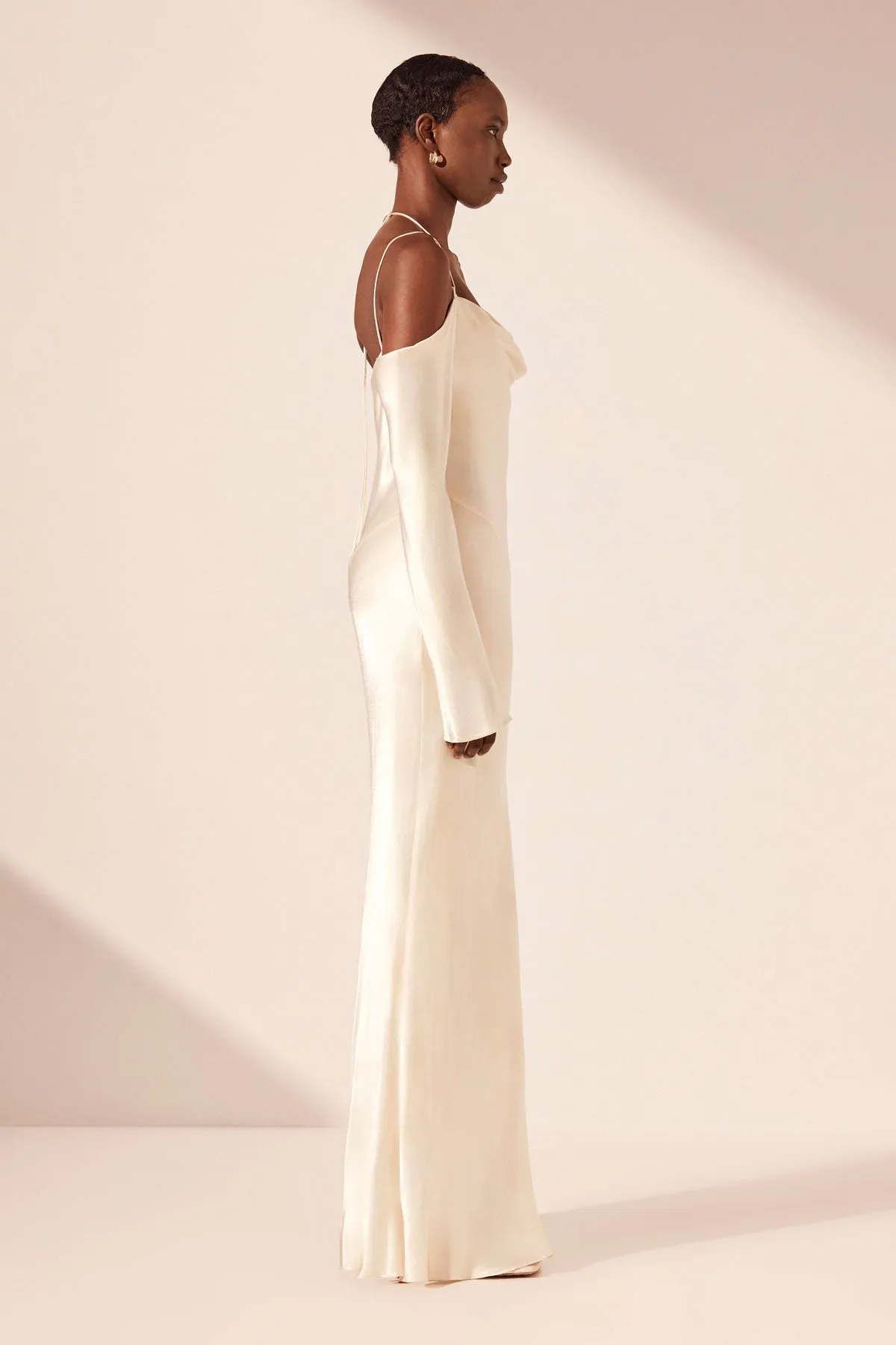 LA LUNE OFF SHOULDER TIE MAXI DRESS - CREAM