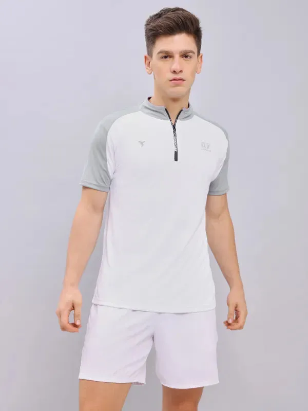 Men Colorblock Slim Fit Mock Neck T-shirt with TECHNO COOL 